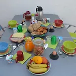 Oda ve Kahvaltı Casa Coloridos Óbidos