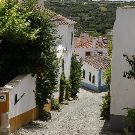Casa Coloridos Oda ve Kahvaltı Óbidos