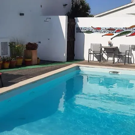 Casa Coloridos Bed & Breakfast 4*