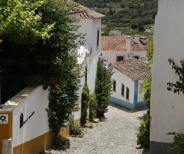 Casa Coloridos Bed & Breakfast Óbidos